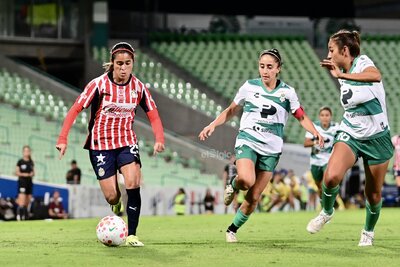 Extra, Extra... Ganan las Guerreras a Chivas en el Estadio Corona