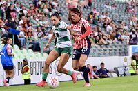 Extra, Extra... Ganan las Guerreras a Chivas en el Estadio Corona