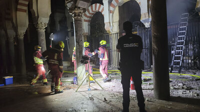 Mezquita de Córdoba se incendia por tercera ocasión en su milenaria historia