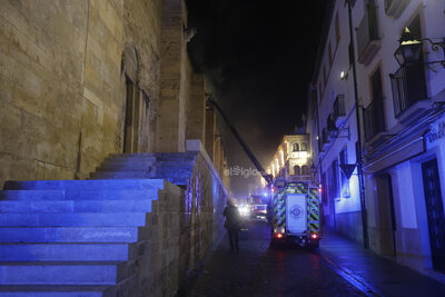 Mezquita de Córdoba se incendia por tercera ocasión en su milenaria historia