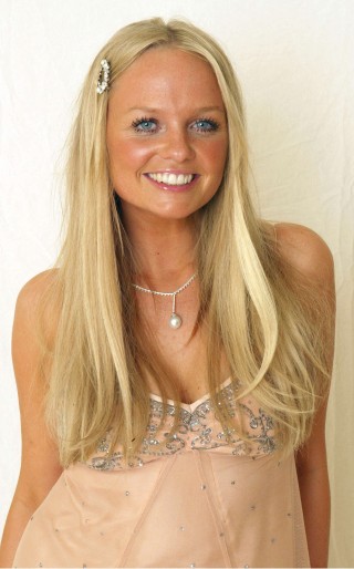Debuta la Baby Spice como mamá