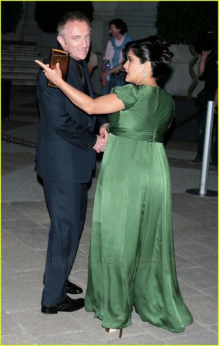 Salma Hayek y su pareja. (Archivo)