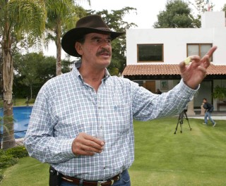 El ex presidente Vicente Fox aseguró que no todo lo que se muestra del rancho en los medios de comunicación es de su propiedad, porque cedió parte de sus propiedades a sus hermanos.