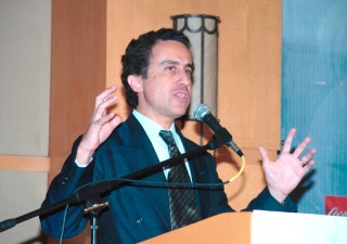 Con la conferencia de Alta Dirección Alemana realizada por Alex Márquez, fue clausurado el undécimo Encuentro de Comercio Industrial Intercit 2007. (Fotografía de Jesús Hernández)