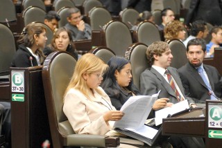 El pleno de la Cámara de Diputados aprobó en lo particular la Ley de Ingresos para 2008, por 257 votos a favor y 134 en contra, además de tres abstenciones. (Archivo)