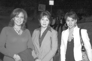 Lupita Porras, Mary Correa y Yolanda Alonso.
