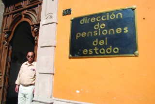 Hoy irán a la Junta Local de Conciliación y Arbitraje los nuevos integrantes de la dirigencia sindical de Pensiones a solicitar su registro oficial ante dicho tribunal.