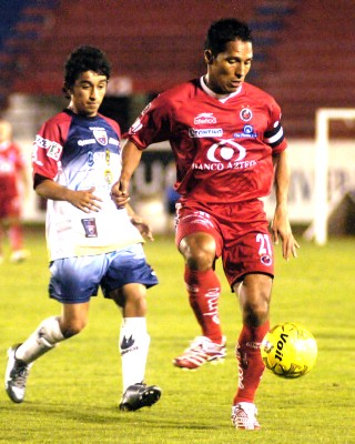 Según la denuncia, el jugador fue vendido al futbol mexicano por un supuesto miembro de la mafia colombiana. (Jam Media)