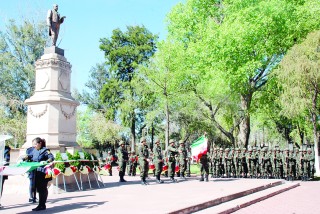Se conmemora el 202 aniversario del natalicio de Benito Juárez García.