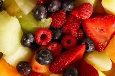 Recomiendan incluir frutas y vegetales en la dieta.