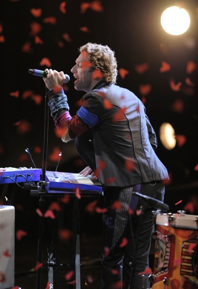 Chris Martin acaba de confesar que tiene el hábito de tomar drogas preescritas. (AP)