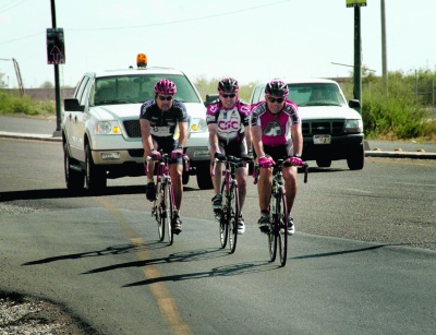 Ayer se celebró en la autopista Torreón-San Pedro el Campeonato Regional de Ciclismo de La Laguna, Categoría C, en el cual resultó ganador Gabriel Ramos Tamayo, del equipo Eurodrip. (Fotografía de Jesús Galindo López)