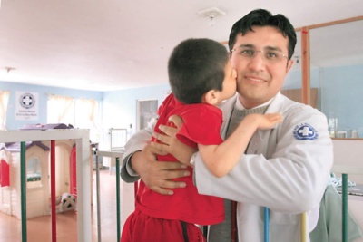 ALTOS ÍNDICES
'Aunque estadísticas oficiales dicen que 17% de la población infantil está afectada por algún grado de
desnutrición, podemos asegurar que la cifra es de 45%'. NAPOLEÓN LÓPEZ ROJAS, DIRECTOR MÉDICO DE LA
CRUZ BLANCA NEUTRAL