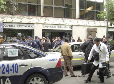 El penalista y ex subprocurador general de la República, Marcos Castillejos fue asesinado esta mañana frente a su despacho en la colonia Condesa; luego de ser atacado, su chofer lo trasladó al hospital Durango, donde falleció. (El Universal)