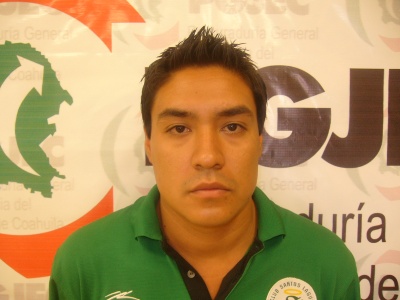 AL BOTE. Miguel Án­gel, de 23 años, le min­tió a varios colonos.