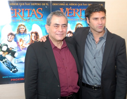 Arturo Ruiz y Valentino Lanús presentaron la cinta infantil Veritas, el Príncipe de la Verdad. (Notimex)
