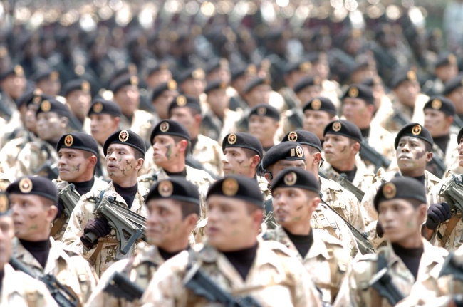 Un total de 3 mil 740 efectivos, entre ellos 400 mujeres, participará este 16 de septiembre en el desfile militar en la Ciudad de México. (El Universal)