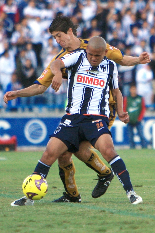 Los Rayados del Monterrey se despidieron del Torneo Apertura 2008 con una victoria luego de derrotar por 1-0 a Pumas de la UNAM. (Jam Media)