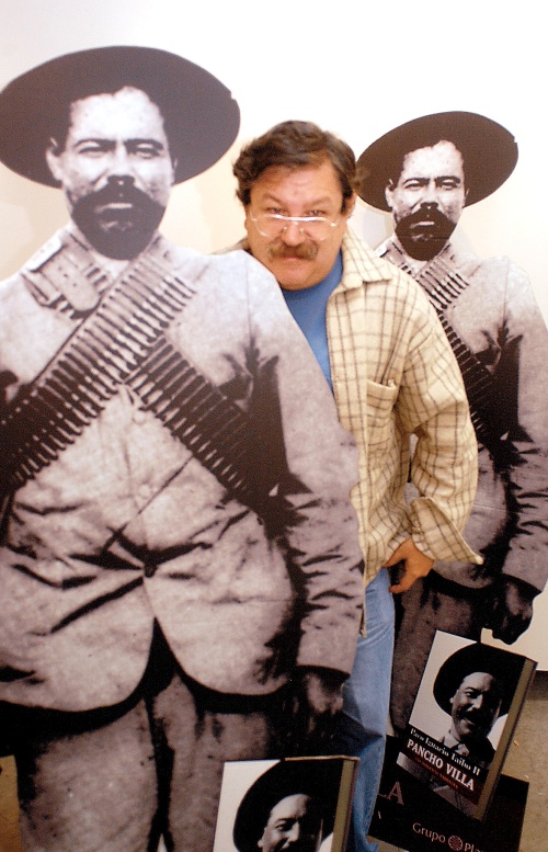 Nunca antes Paco Ignacio Taibo II había sido censurado hasta que colaboró para el documental Pancho Villa, aquí y allá. Y el valiente que se atrevió a censurarlo fue... él mismo. (El Universal)