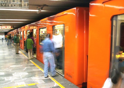 Foto de «Sale caro tocamientos en Metro»