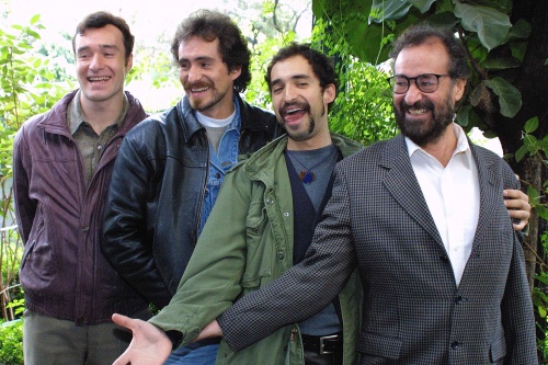 El padre de los hermanos Bichir repondrá la obra El Pequeño Malcom contra los Eunucos. (El Universal)