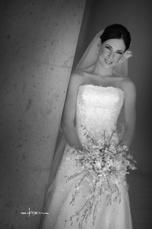 Srita. Verónica Zertuche Grageda el día que contrajo matrimonio con el Sr. Jorge Jalife Sánchez.- Maqueda Fotografía