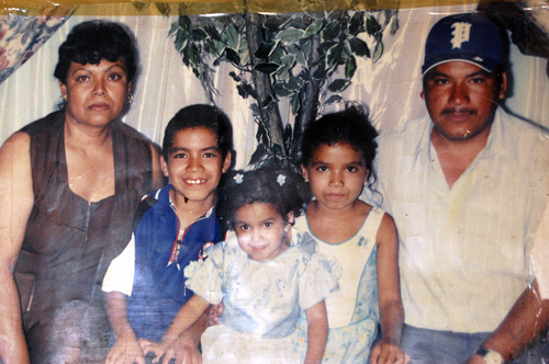 Afectados. La familia Rodríguez Andrade sufrió la muerte de tres niños y perdió su patrimonio. 