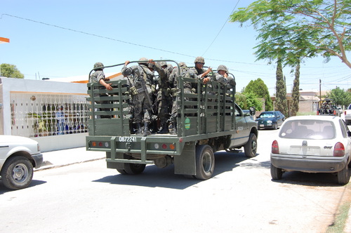 Ejército Mexicano revisó las      viviendas en colonias de Lerdo