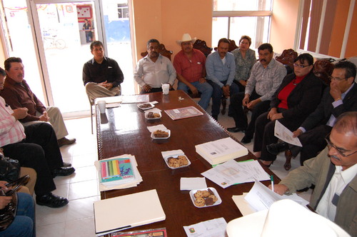 Interino. Los integrantes del cabildo aprobaron por unanimidad el nombramiento de Rosendo Rosales como tesorero municipal.