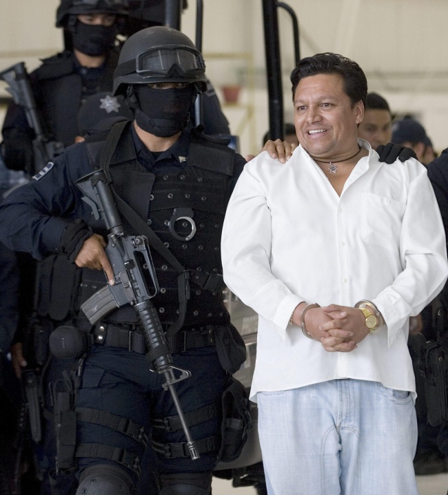 Tranquilo. Josmar se mostraba risueño al momento de ser presentado por las autoridades.  EFE