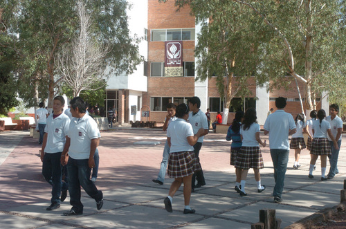 Cumpleaños. La Universidad Autónoma del Noreste organizó diversas actividades para celebrar los 53 años de su fundación en el estado de Coahuila. 