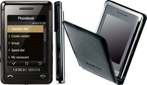 Moda. El dispositivo móvil busca ser elegante e imponer una tendencia en el diseño de celulares.