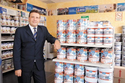 Confianza. Heverton Do Santos, director de Sherwin-Williams reconoce la importancia que tiene México para la compañía de pinturas, ya que es el segundo mercado y realizan ventas por 300 millones de dólares. 
