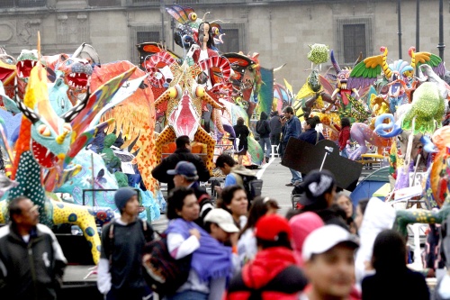 Realizan Tercer Desfile de Alebrijes en México