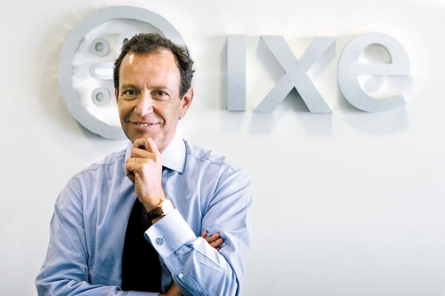 Banquero. Enrique Castillo Sánchez Mejorada, presidente de Ixe, considera que el problema de cartera vencida quedó atrás.  ARCHIVO 