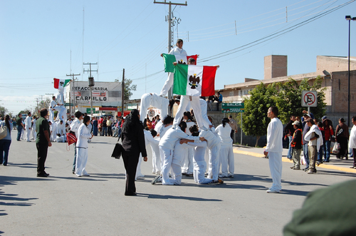 Desfile. Muy lucido estuvo el desfile del 20 de noviembre por las calles de Madero, con la participación de miles de personas. 