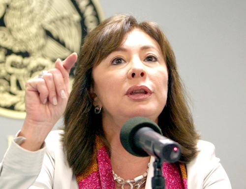 El alcalde de Mérida, César Bojórquez Zapata, se pronunció hoy a favor de que la senadora Beatriz Zavala Peniche sea la candidata del PAN para el ayuntamiento que él encabeza, en los próximos comicios locales de mayo.
