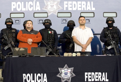 Teodoro García Simental, alias 'El Teo', rinde su declaración ministerial en las instalaciones de la Subprocuraduría de Investigación Especializada en Delincuencia Organizada (SIEDO), para posteriormente ser trasladado a un penal de máxima seguridad. (Notimex)