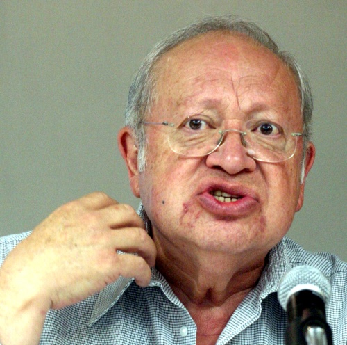 Sin dar a conocer las causas, la actriz Ursula Pratts ingresó ayer al hospital Santelena, mientras el actor Eduardo Manzano fue dado de alta.