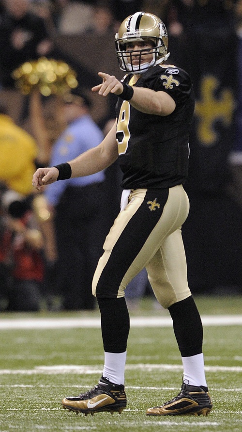 Potros de Indianápolis y Santos de Nueva Orleáns definirán hoy en el césped del Sun Life Stadium al ganador del Trofeo Vince Lombardi y por tanto, al monarca de la NFL, en el Super Bowl XLIV. 