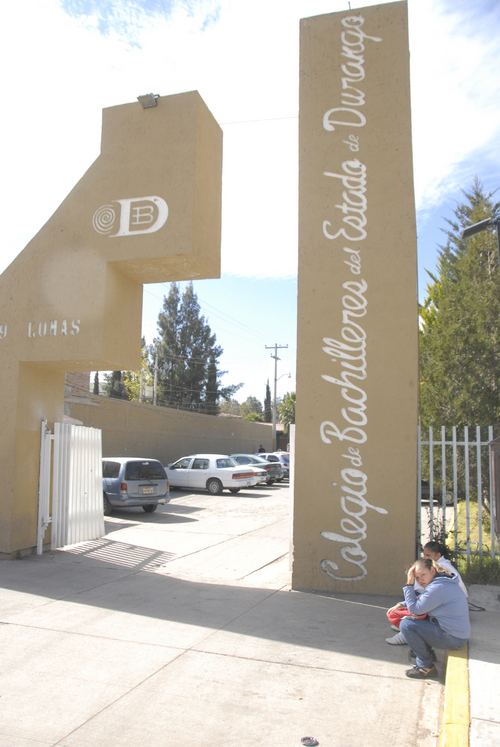 Acuerdo.  Este día se concretarán las peticiones del Sindicato del Colegio de Bachilleres.