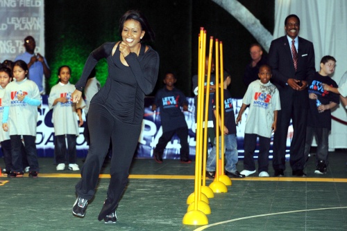 Michelle Obama promueve el ejercicio