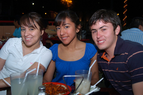 Edith Gallegos, Mónica Orona y Érik Balmontes.