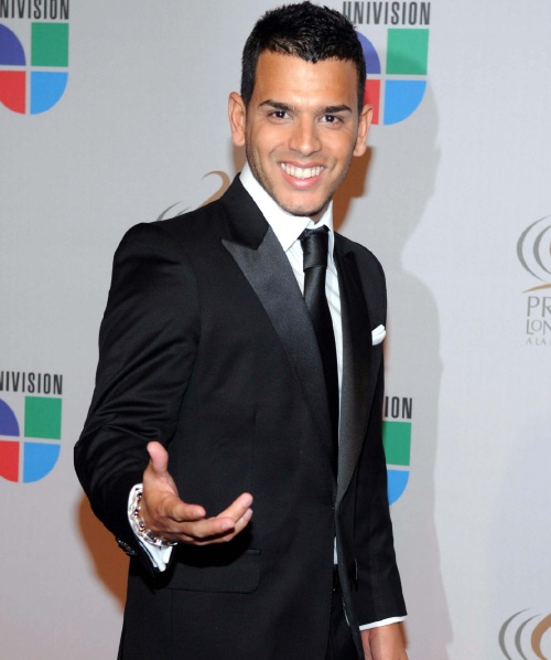 Con la cifra récord de 19 nominaciones, el reggaetonero puertorriqueño Tito 'El Bambino' se erige como el gran favorito para la gala de los Premios Billboard, a realizarse este jueves en el coliseo José M. Agrelot, en San Juan, Puerto Rico.