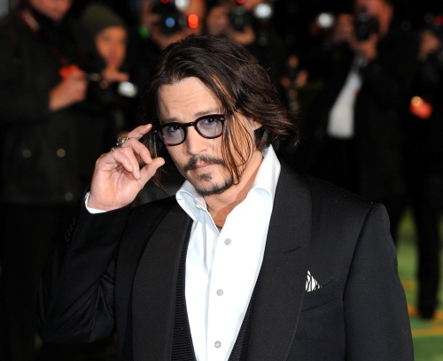 John Christopher Depp II, su nombre real, nació el 9 de junio de 1963 en Owuensboro, Kentucky. 
