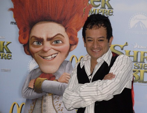 El actor mexicano da vida a Rupenstinsky.
