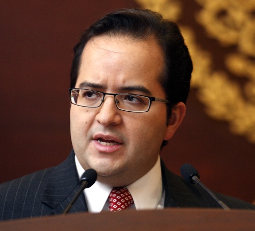 El vocero del gobierno federal en materia de seguridad afirma que la aprehensión de Édgar Valdez Villarreal se dio como resultado de la acción de la Policía Federal en el estado de México.
