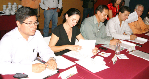 Participa. Por primera vez la alcaldesa Rocío Rebollo acude a reunión por Fondo Metropolitano.  EL SIGLO DE TORREÓN
