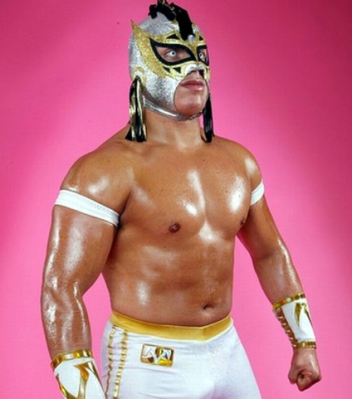 El luchador se llevó la victoria tras someter en la final a Místico, su acérrimo rival, en tres caídas en la Arena México.