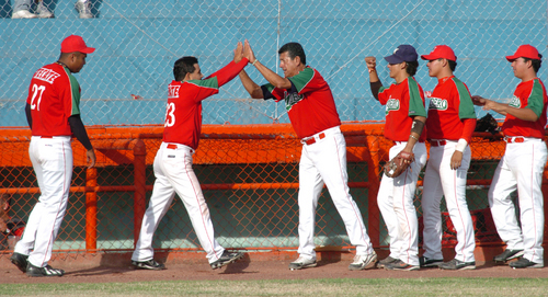 El equipo de Francisco I. Madero quedó fuera de la Liga Mayor de Beisbol de La Laguna y no concluirá la campaña. Francisco I. Madero deja la Liga Mayor